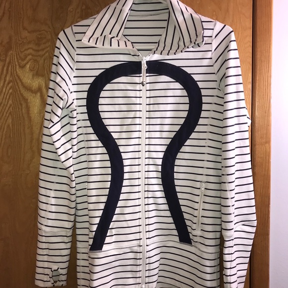 Lululemon In Stride Jacket - Picture 7 of 12